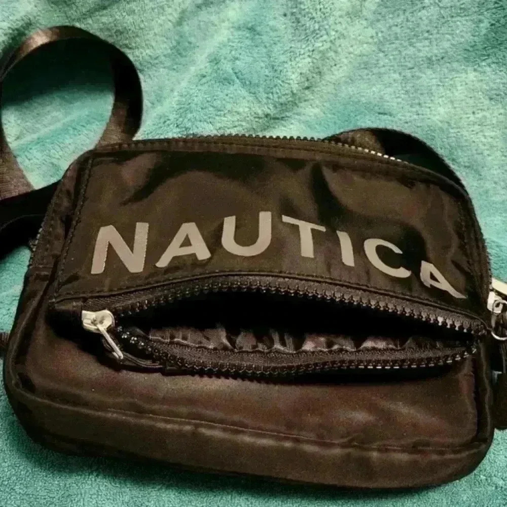 Nautica Crossbody Bag Purse Zip Pockets Little Cutie! - Picture 3 of 11